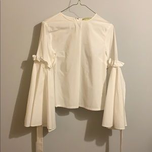 Gianni Bini belle sleeve top